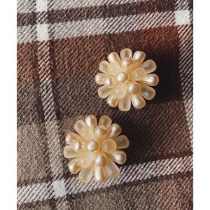 Cream Flower Power Vintage Clip-On Earrings